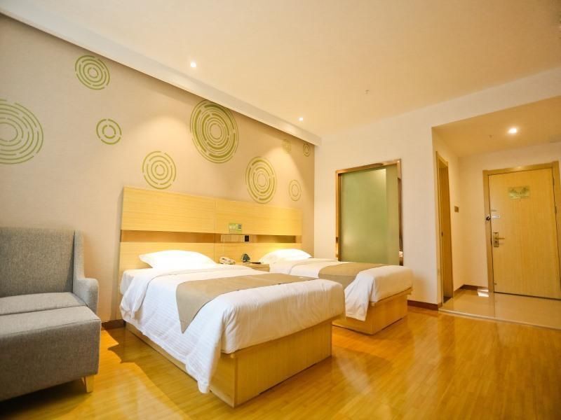 Аньцин: Greentree Inn Anqing Huaining County Development Z