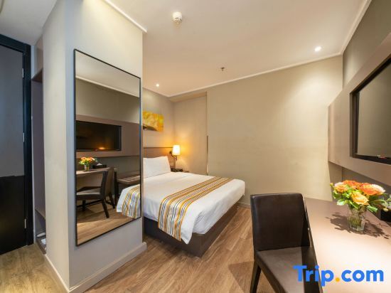 Шэньян: Home Inn Plus (Shenyang Sanhao Street Shengjing Hospital)