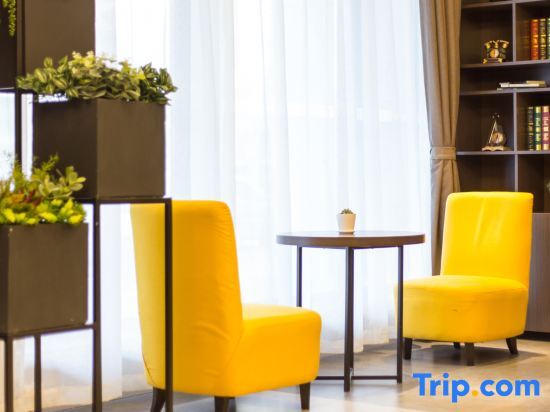 Шэньян: Home Inn Plus (Shenyang Sanhao Street Shengjing Hospital)