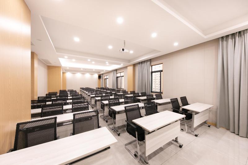 Сучжоу: Ji Hotel (Suzhou Guobu Plaza)