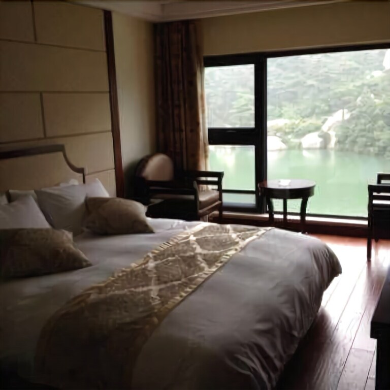 Аньцин: Tianzhu Mountain Villa