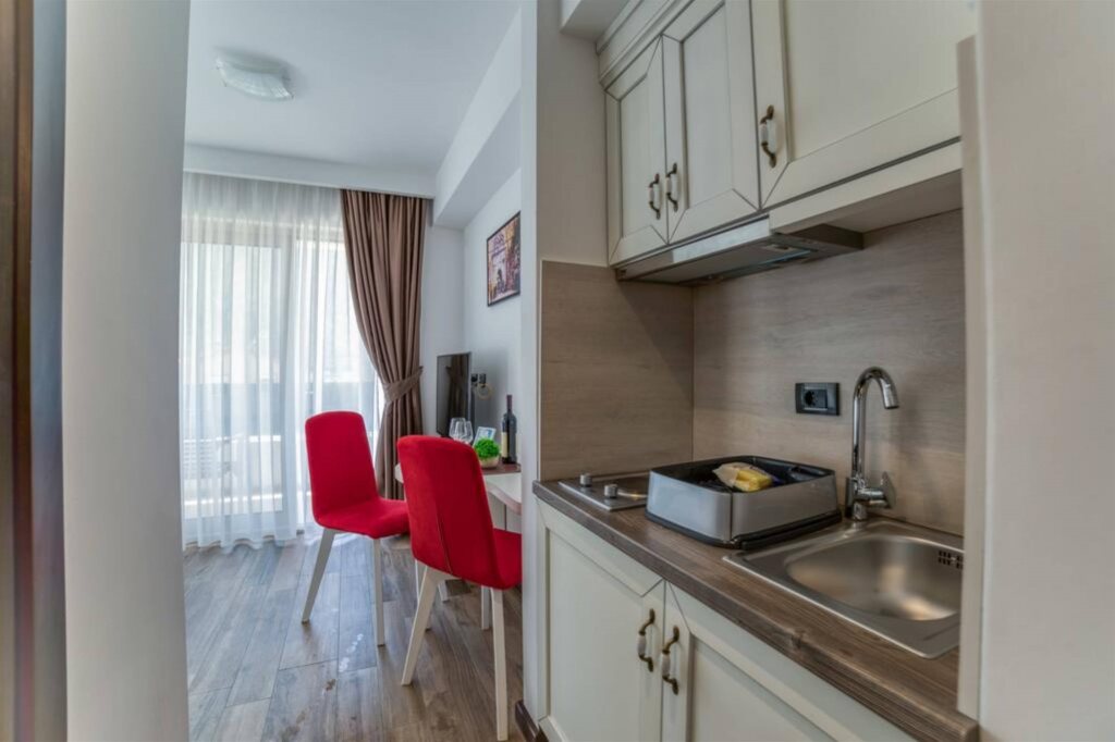 Доброта: Casa Nuova