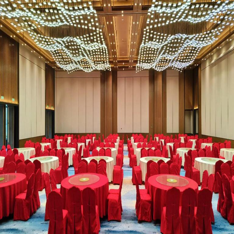 Бачжун: Blossom Hill Hotel Bazhong Enyang
