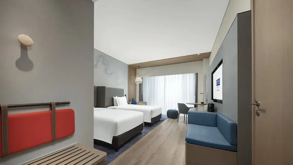Баошань: Holiday Inn Express Tengchong Hot Spring, an IHG Hotel