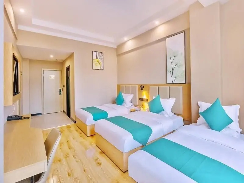Баошань: Green Tree Inn Tengchong Rehai Hot Spring Airport