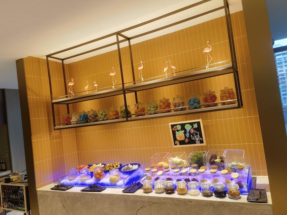 Чунцин: voco Chongqing Chaotianmen, an IHG Hotel