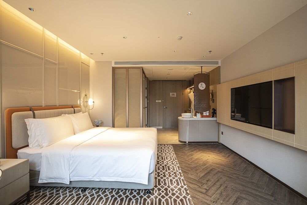 Чунцин: voco Chongqing Chaotianmen, an IHG Hotel