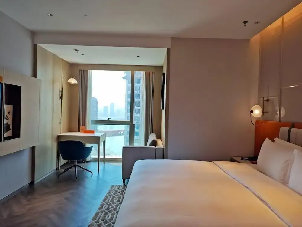 Чунцин: voco Chongqing Chaotianmen, an IHG Hotel