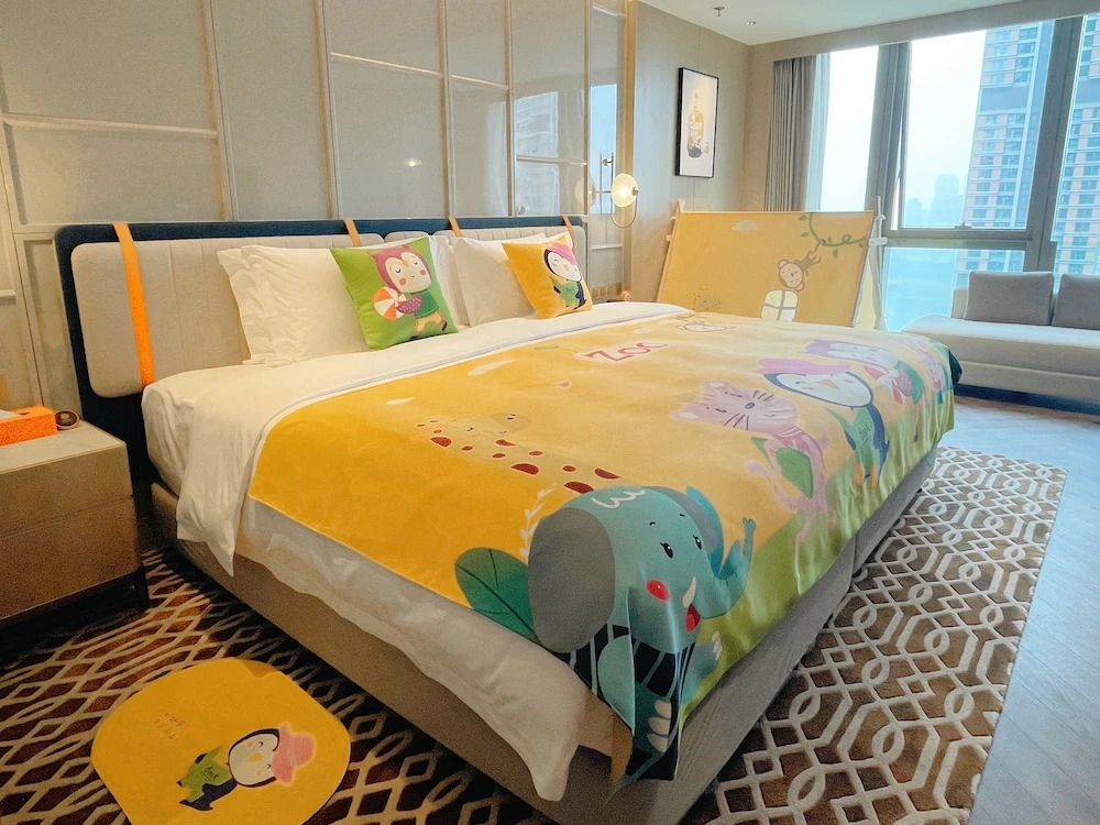 Чунцин: voco Chongqing Chaotianmen, an IHG Hotel