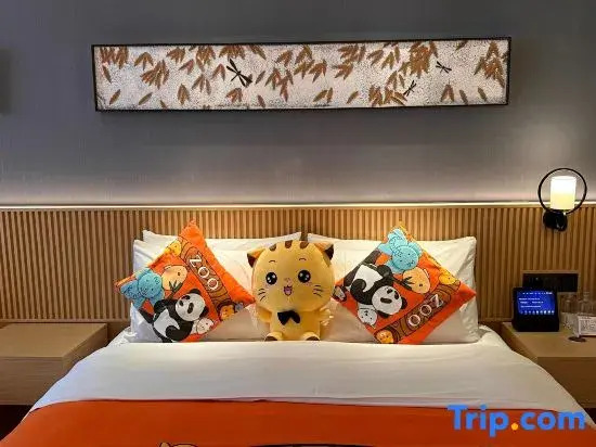 Дали: Crystal Orange Hotel (Dali Erhai Park)