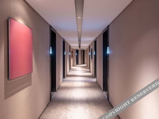 Дали: Crystal Orange Hotel (Dali Erhai Park)