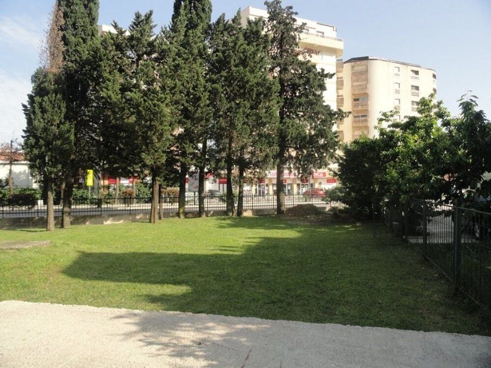 Budva city center retreat — фото 1