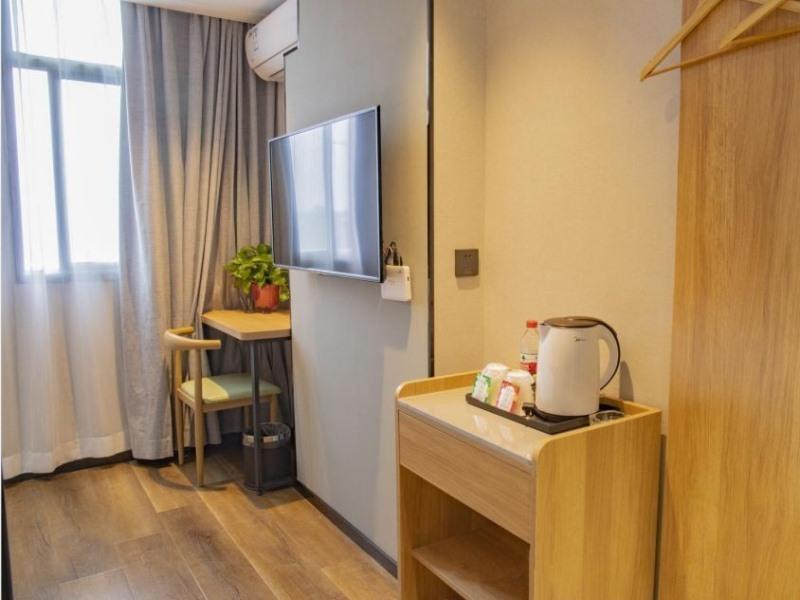 Фуян: Shell Hotel Fuyang Development Zone Xin'an Avenue