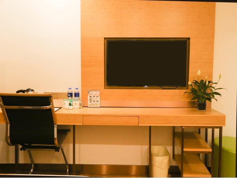 Нанкин: GreenTree Inn Nanjing Pukou District Qiaolin
