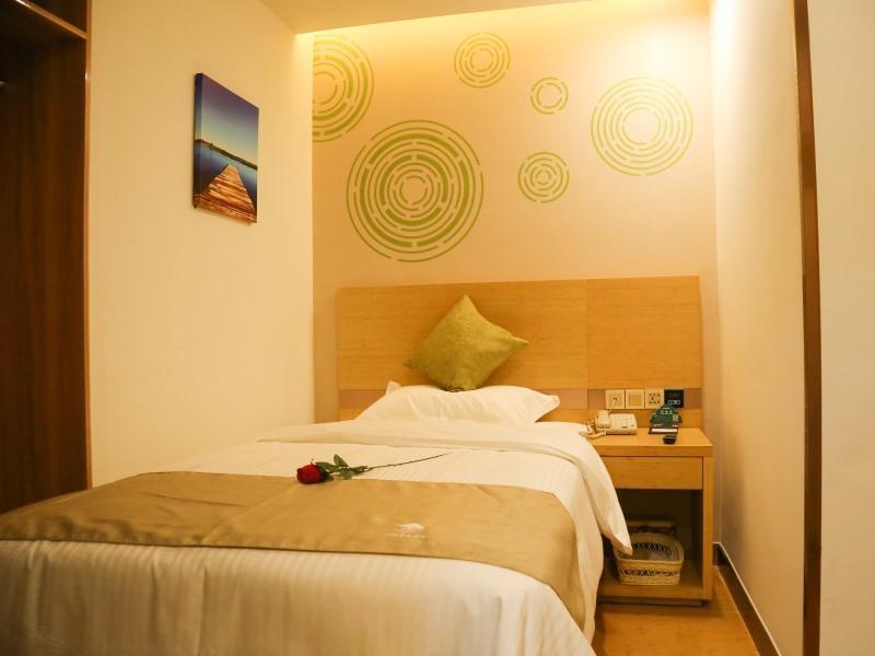 Нанкин: GreenTree Inn Nanjing Pukou District Qiaolin
