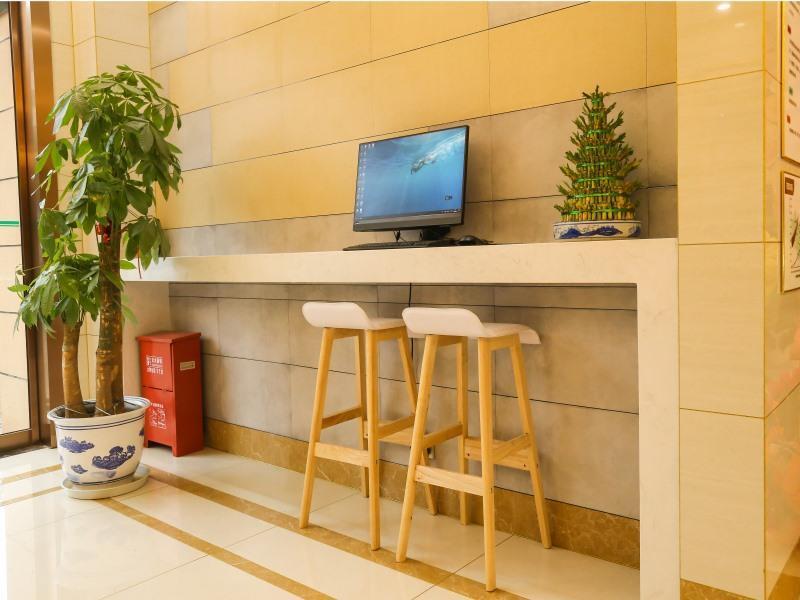 Нанкин: GreenTree Inn Nanjing Pukou District Qiaolin