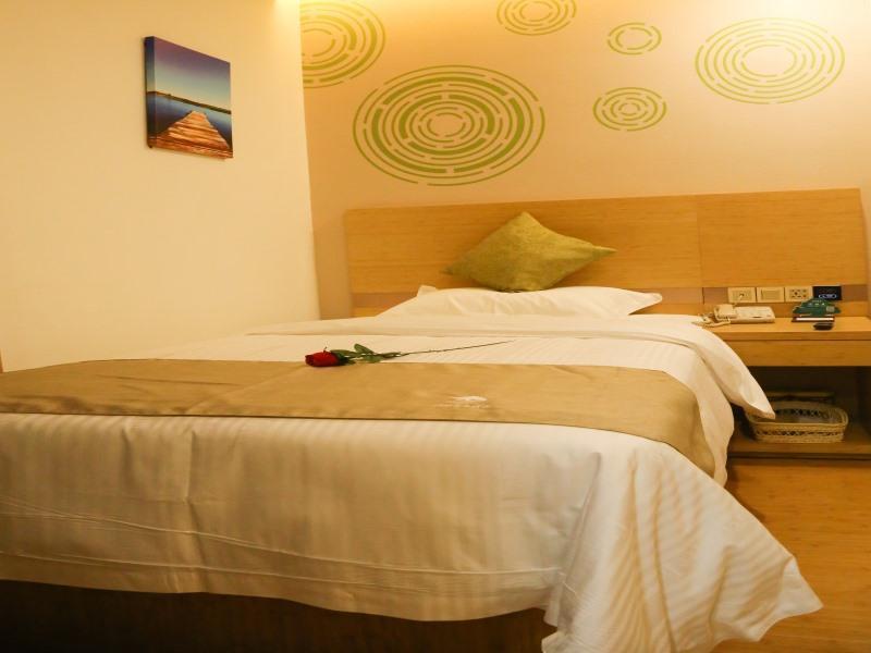 Нанкин: GreenTree Inn Nanjing Pukou District Qiaolin