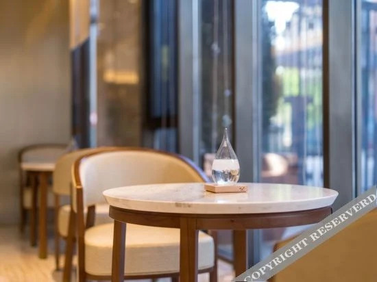 Паниин: JI Hotel Panjin Guangsha Art Street