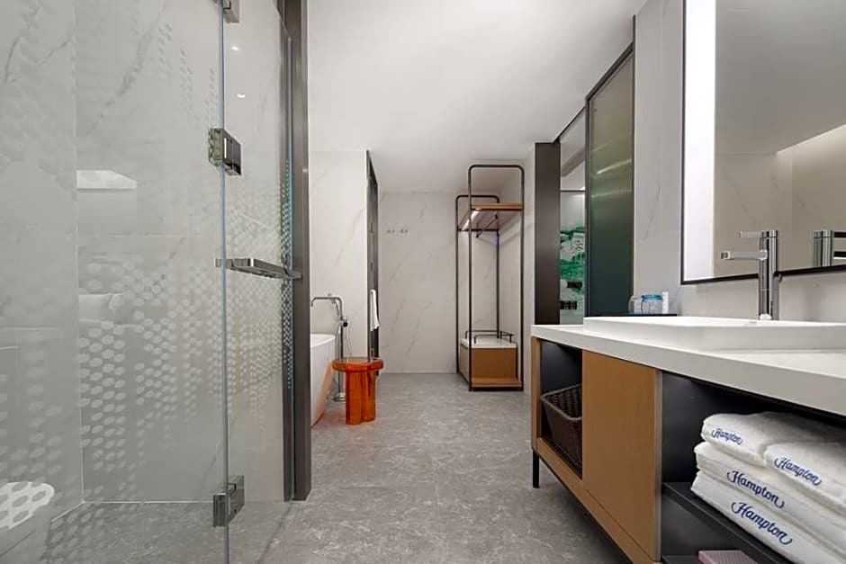 Цзинин: Hampton by Hilton Jining  Innovation Valley