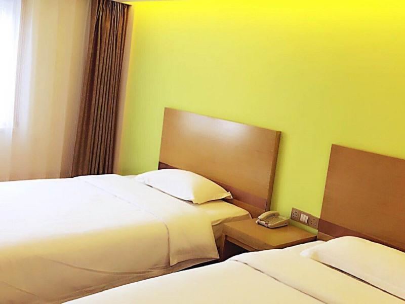 Жичжао: Отель GreenTree Inn Rizhao Donggang Area Haina Shopping Mall Shell Hotel