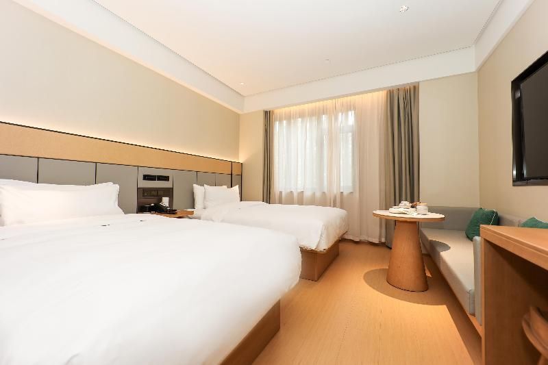 Шанхай: Ji Hotel Shanghai Zhongshan Park