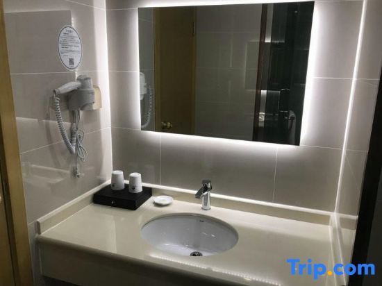 Тайчжоу: GreenTree Inn Jingjiang Xinjian Road Decheng Plaza