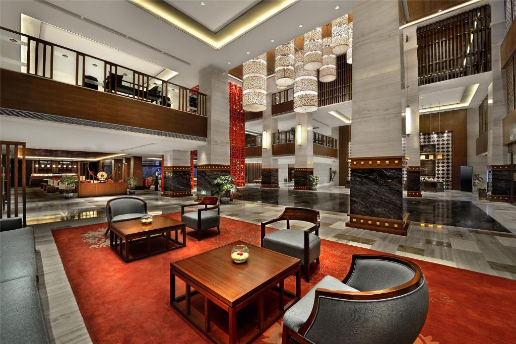 Шангри-Ла: Crowne Plaza Yading, an IHG Hotel