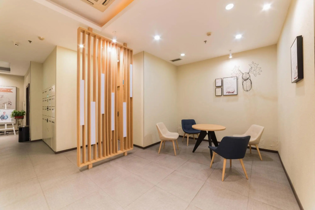 Ухань: Hanting Hotel (Wuhan guangbutun subway station store)