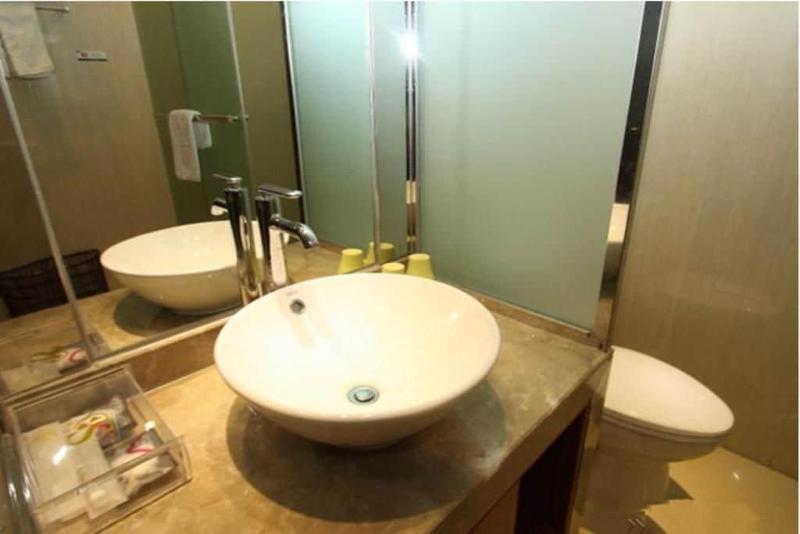Ухань: Jinjiang Metropolo Hotel Wuhan Jingkai Wanda Sport