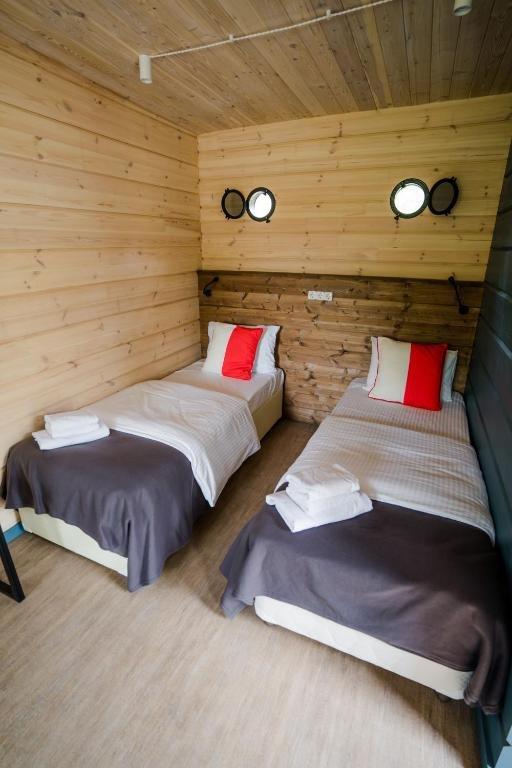 carousel image 4