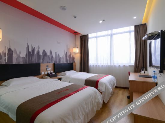 Чжэньцзян: Thank U Hotel (Danyang railway station store)