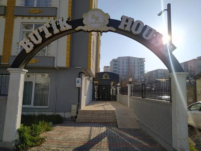 Ван: Butik Hotel By Babaei