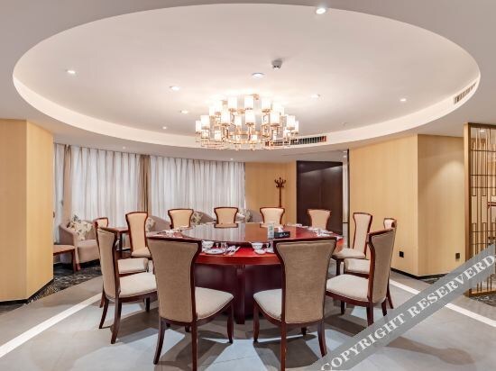 Фуян: Huayuan International Hotel