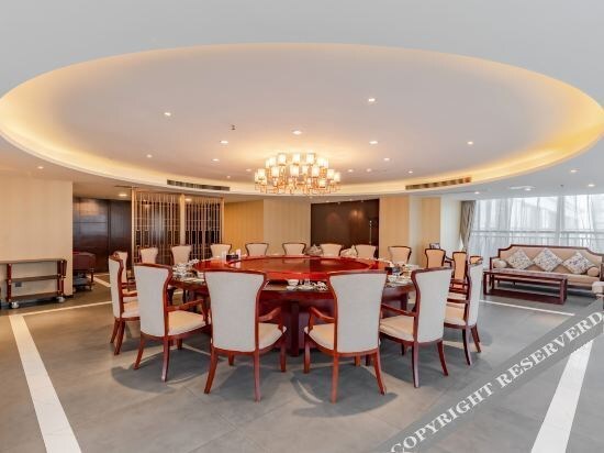 Фуян: Huayuan International Hotel