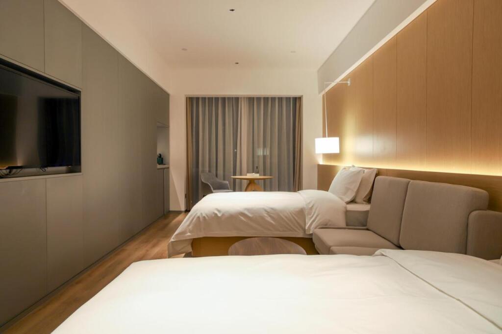 Чжэнчжоу: Zhengzhou East Railway Station Crossing Hotel