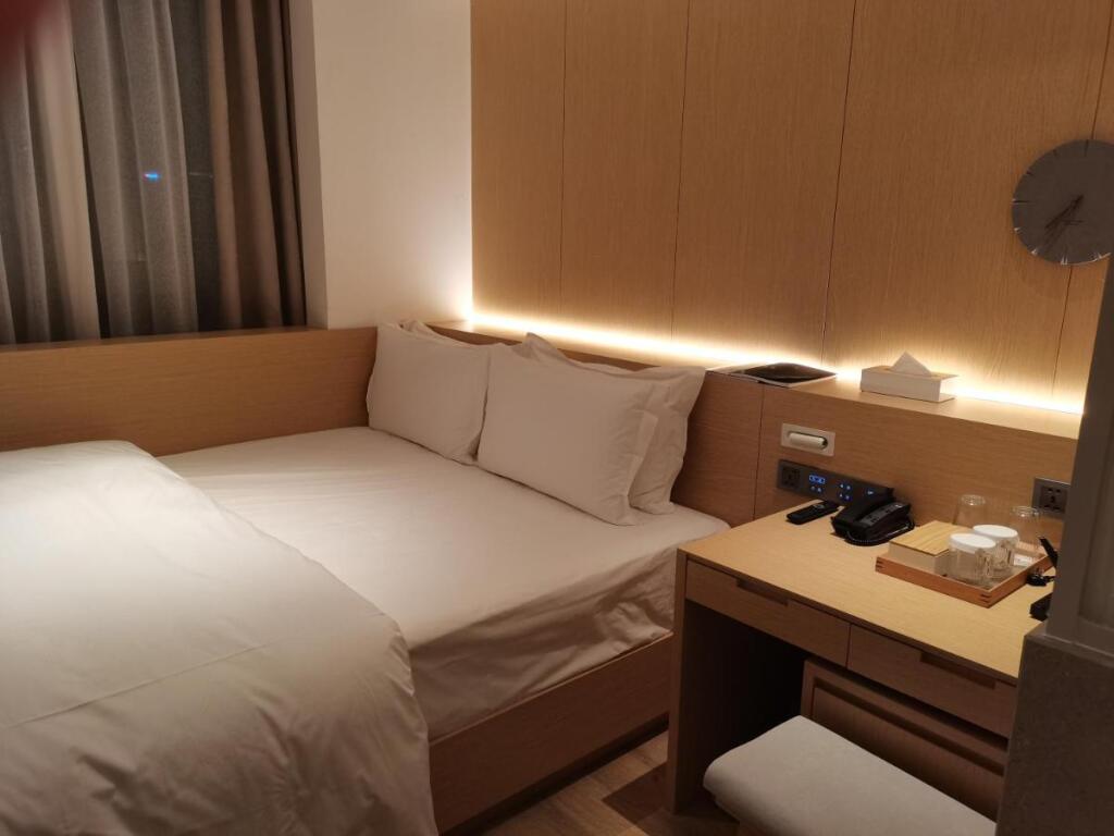Чжэнчжоу: Zhengzhou East Railway Station Crossing Hotel
