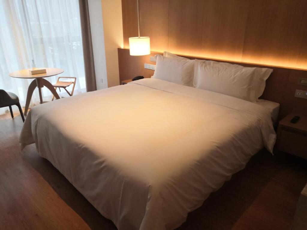Чжэнчжоу: Zhengzhou East Railway Station Crossing Hotel