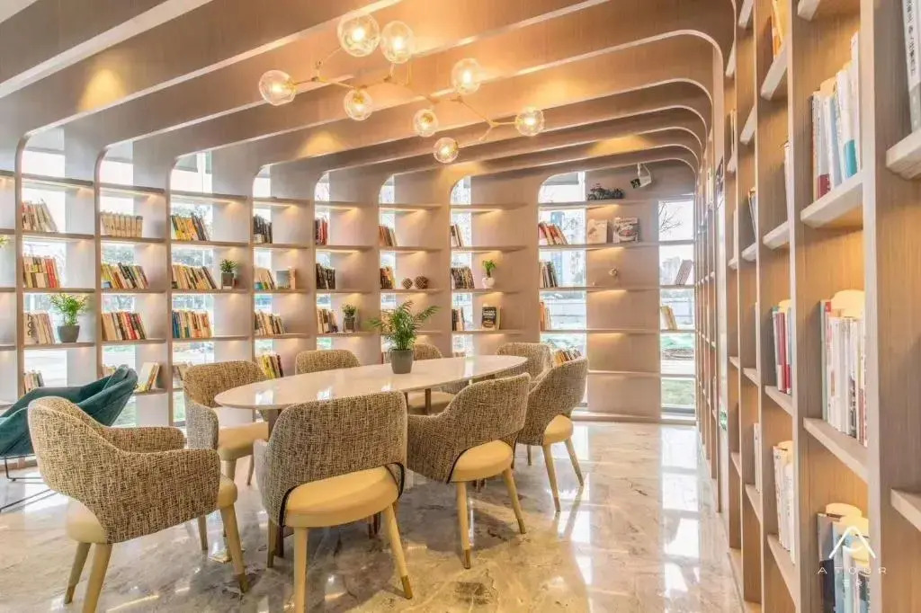 Нанкин: Atour Hotel Zhushan Road Subway Station Beijing