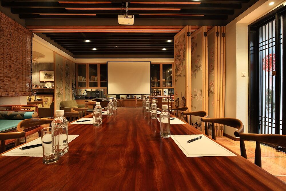 Гуйлинь: The Beyond Villa Guilin