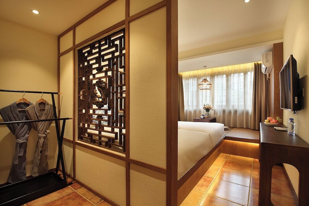 Гуйлинь: The Beyond Villa Guilin