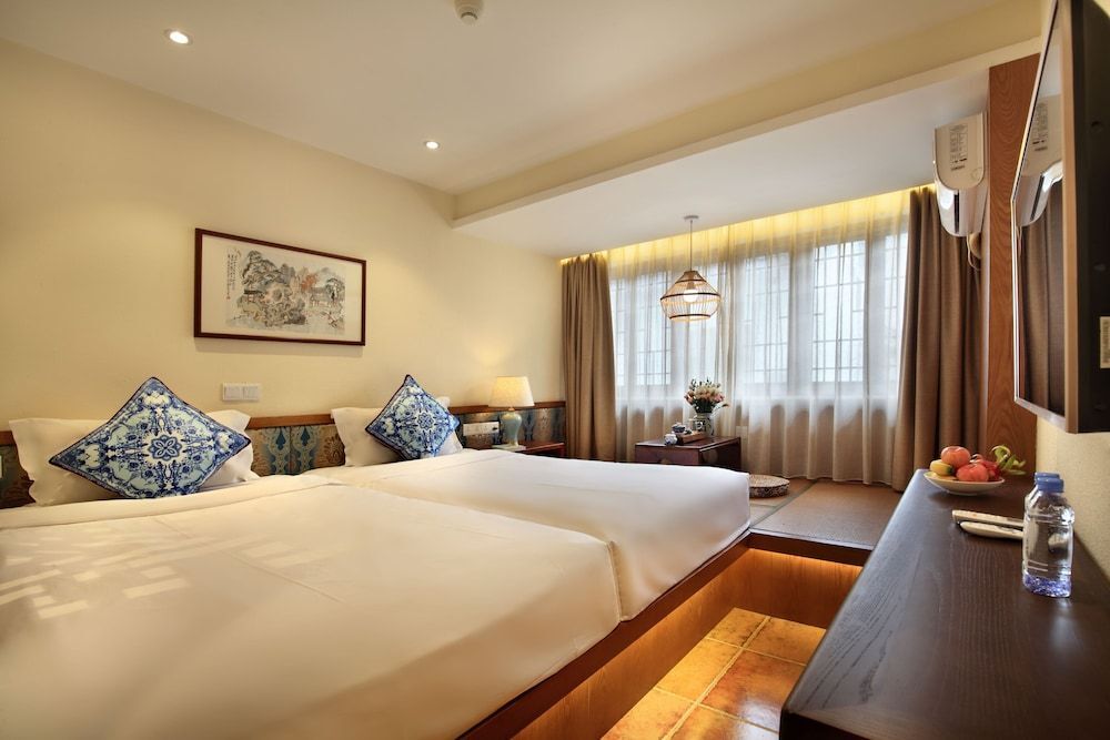 Гуйлинь: The Beyond Villa Guilin