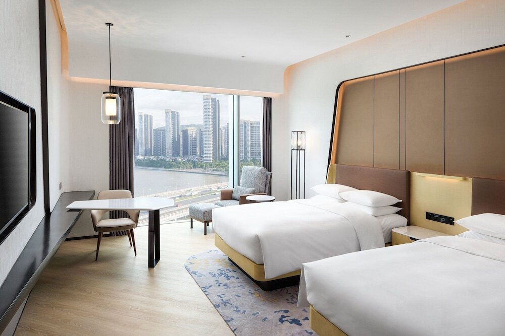 Чжухай: Renaissance Zhuhai