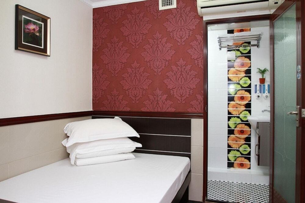 Гонконг: National Inn HK