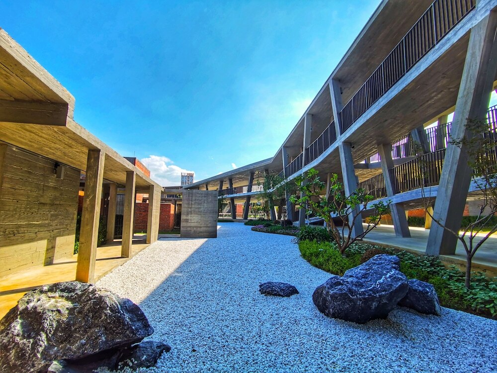 Шаогуань: Blossom Garden Resort