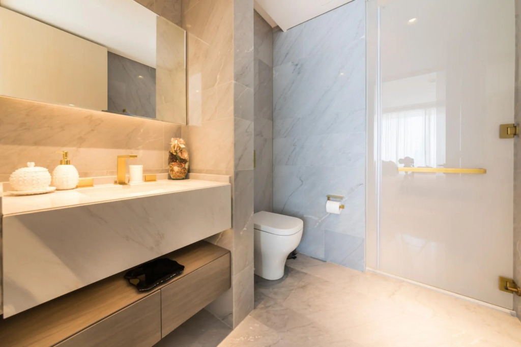 Дубай: Luxury Sea View Apt in Five Resort on the Palm