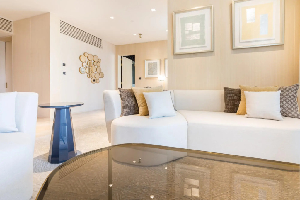 Дубай: Luxury Sea View Apt in Five Resort on the Palm
