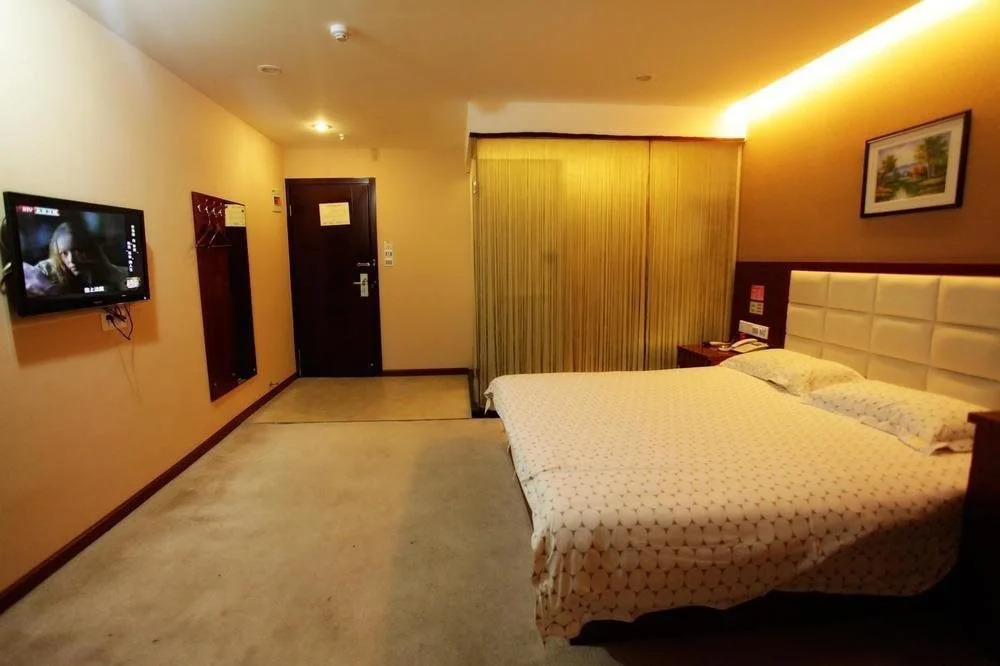 Ухань: Super 8 by Wyndham Wuchang Railway Station East Sq Jing An