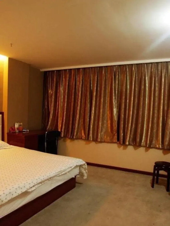 Ухань: Super 8 by Wyndham Wuchang Railway Station East Sq Jing An