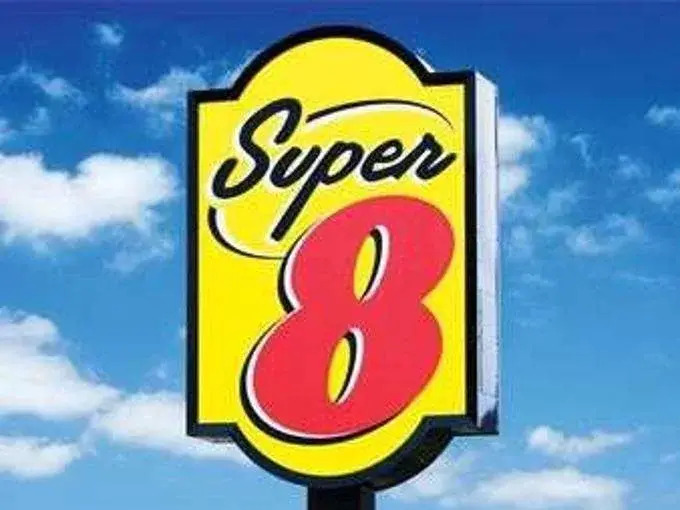 Ухань: Super 8 by Wyndham Wuchang Railway Station East Sq Jing An