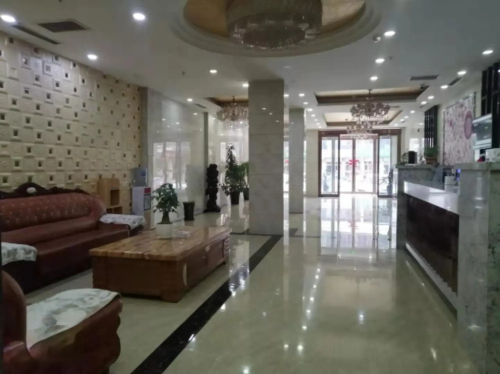 Линься: City Express Hotel